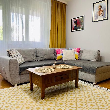 Апартаменти Apartman Jelena II Сремська Митровиця Екстер'єр фото